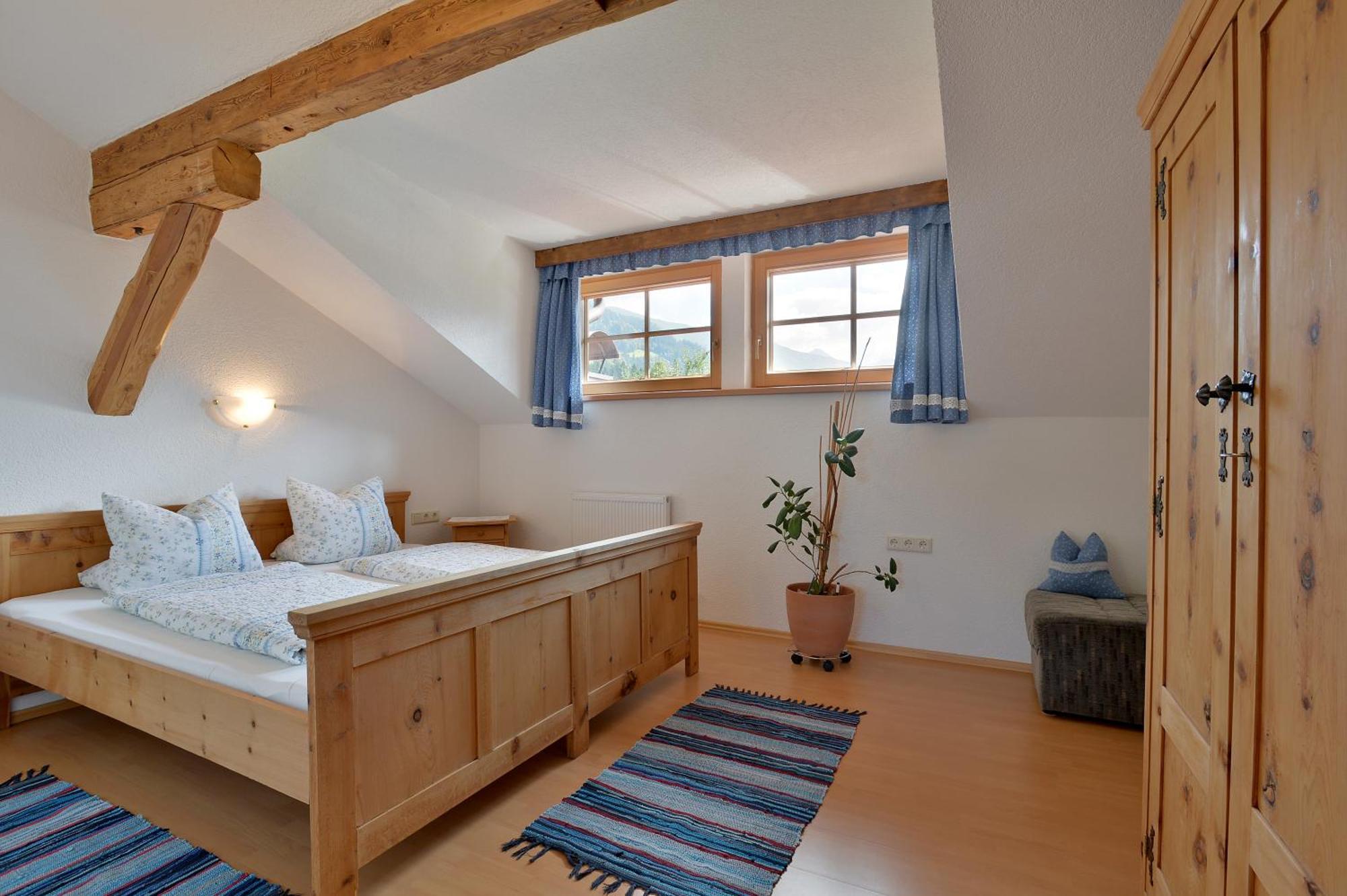 Ferienhaus Hoellwarth ستام الغرفة الصورة